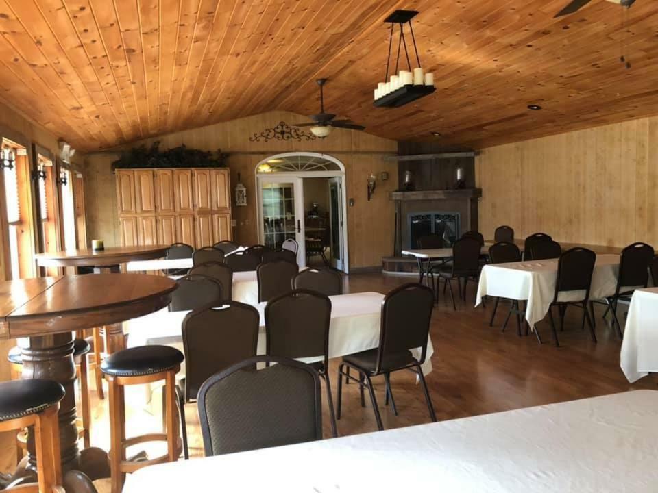 The Bradford Inn Towanda 외부 사진
